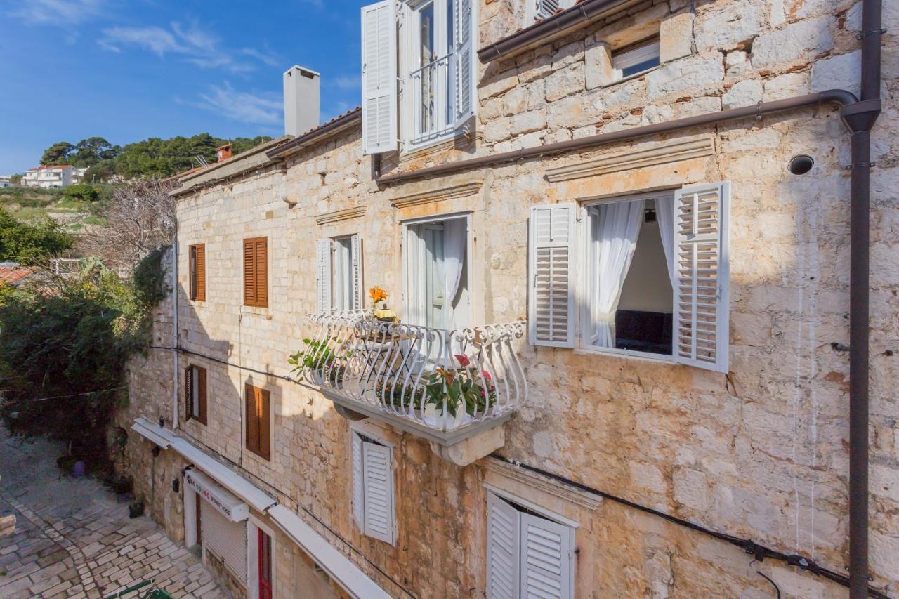 Lola Apartments - Zf Hvar フヴァル エクステリア 写真